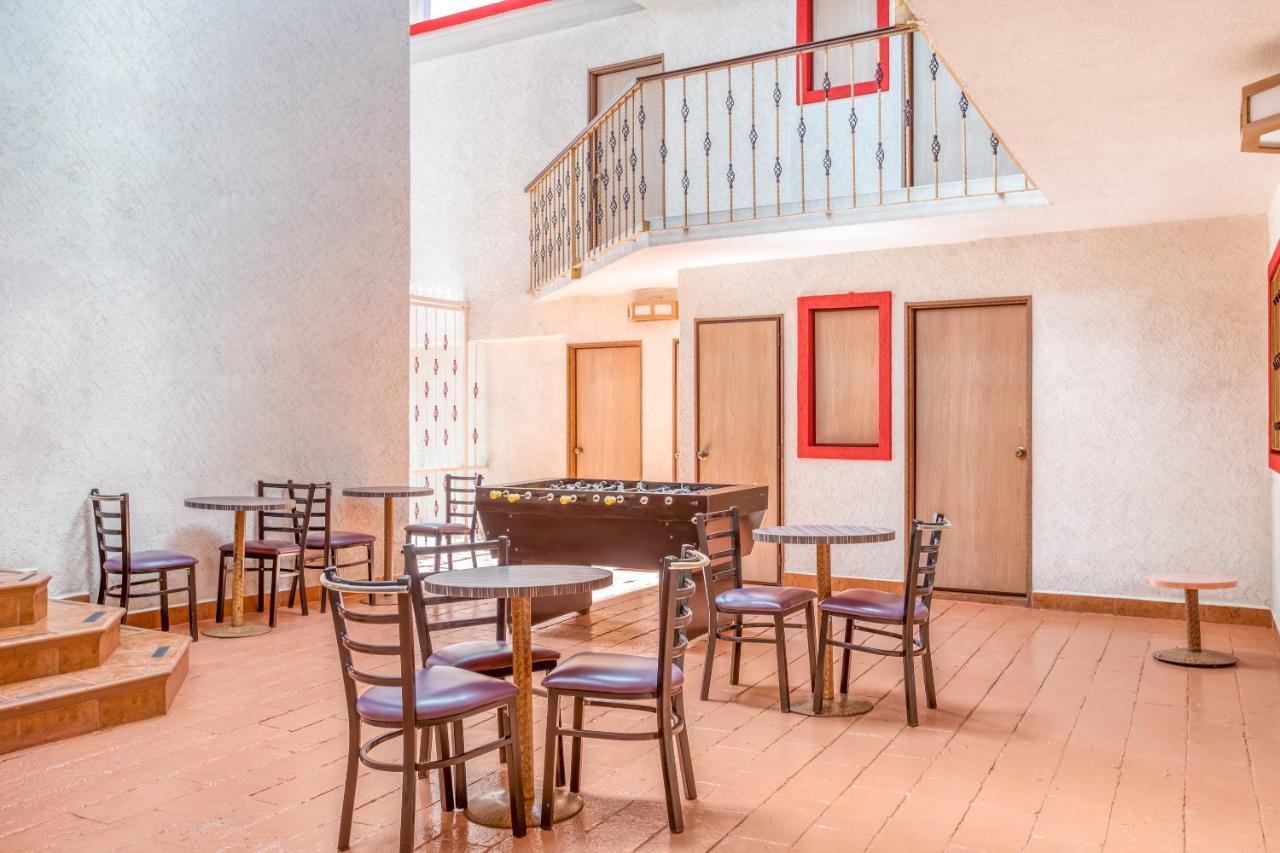 Capital O Hotel Valencia 普埃布拉 外观 照片
