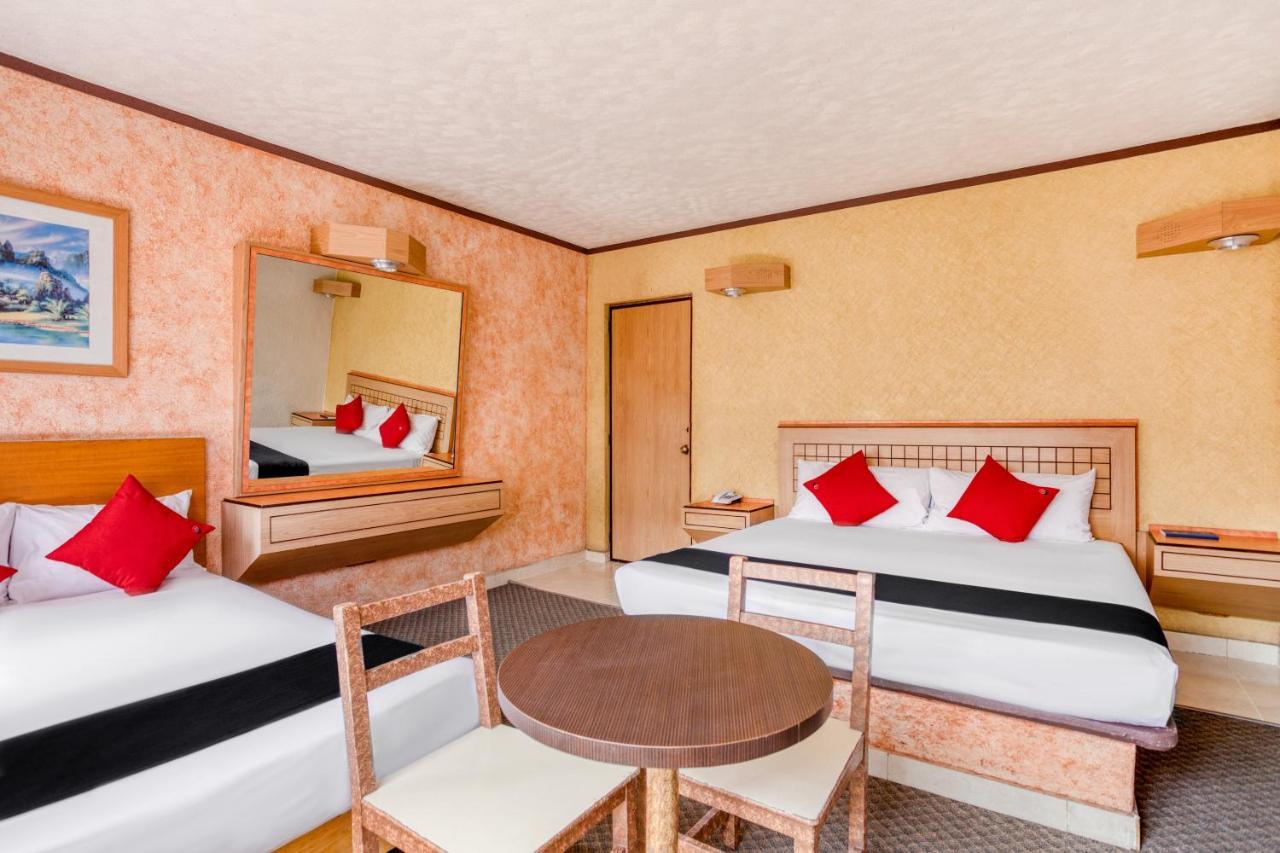 Capital O Hotel Valencia 普埃布拉 外观 照片